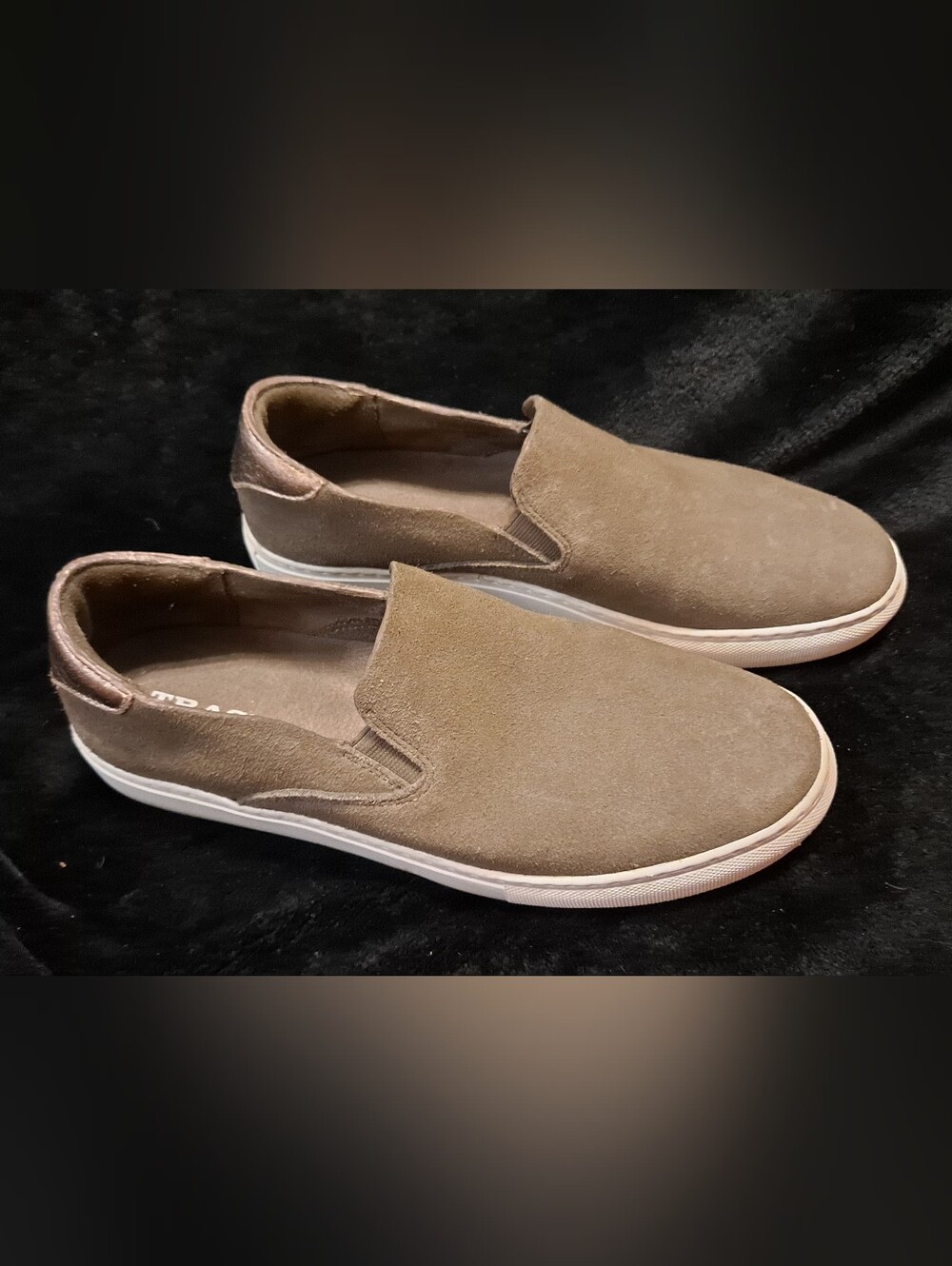 Trask Wome S  Slip-On Suedelike Casual Sneakers in Gray Sz 9M